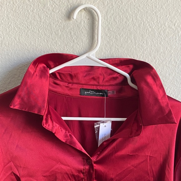 Women’s Chic Good Time Red Button Down Shirt - Picture 11 of 14